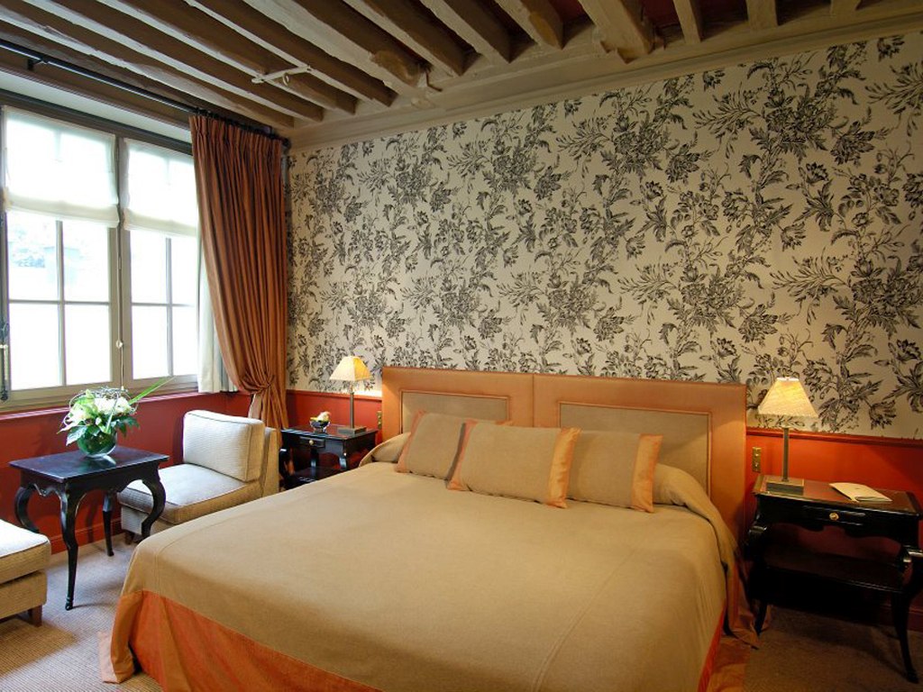 The Best Romantic Hotels in Paris