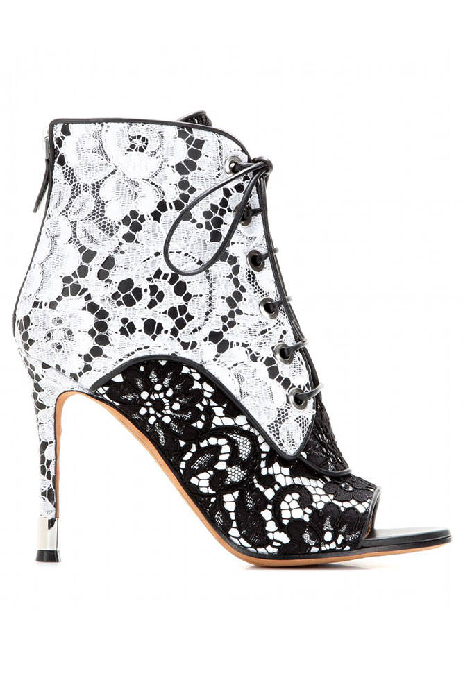 Lace up Givenchy Bootie