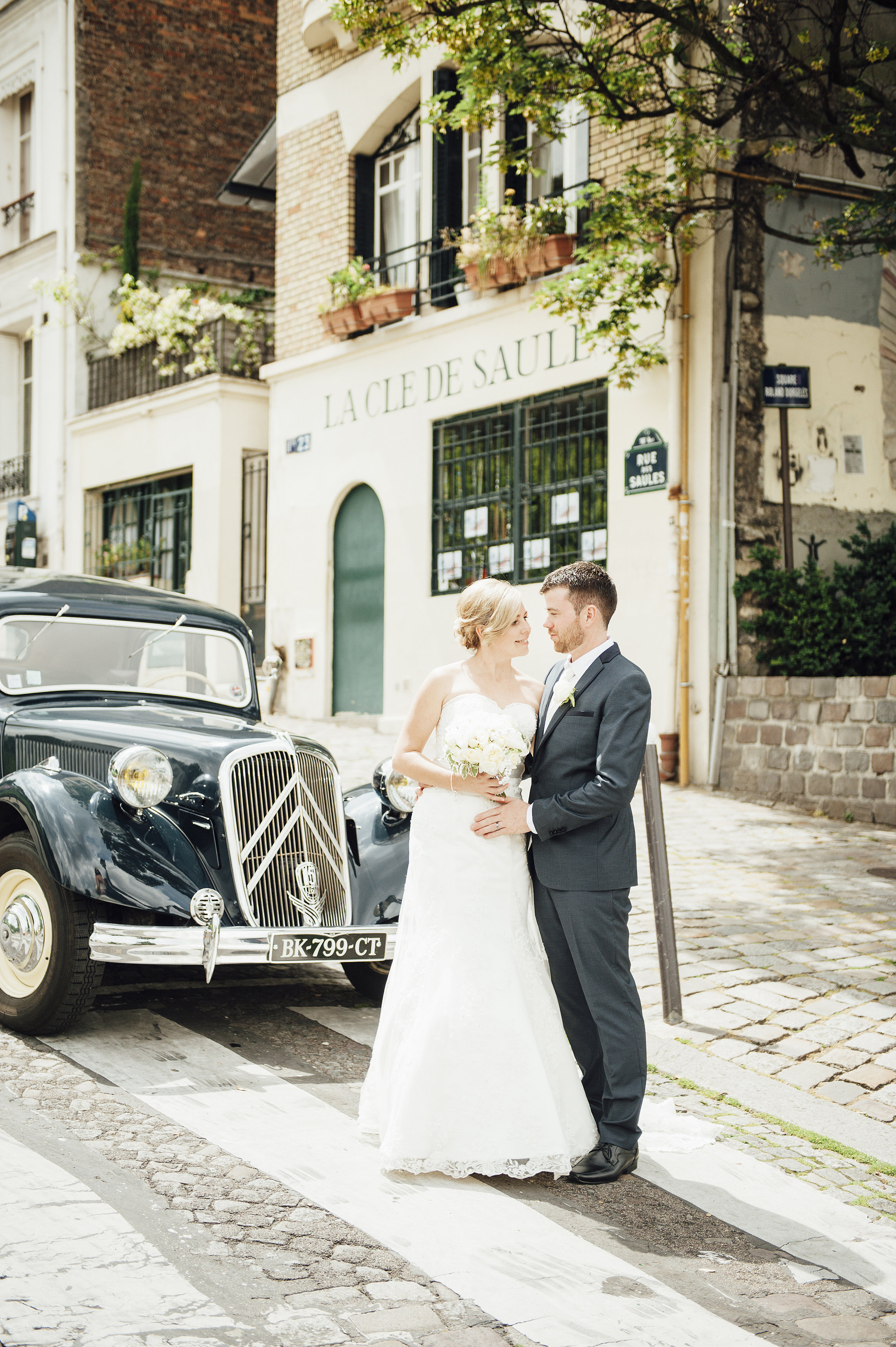 montmartre elopement paris