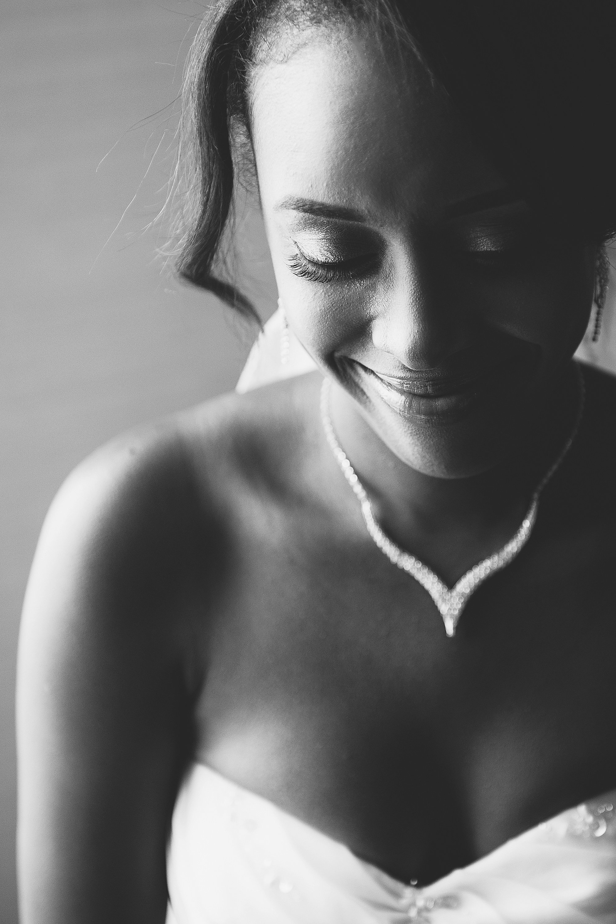 beautiful elegant elope in paris 