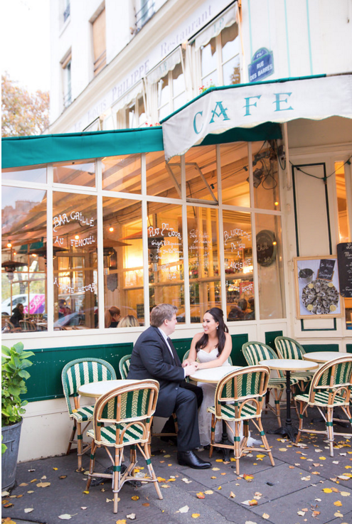 couple romantic shoot paris