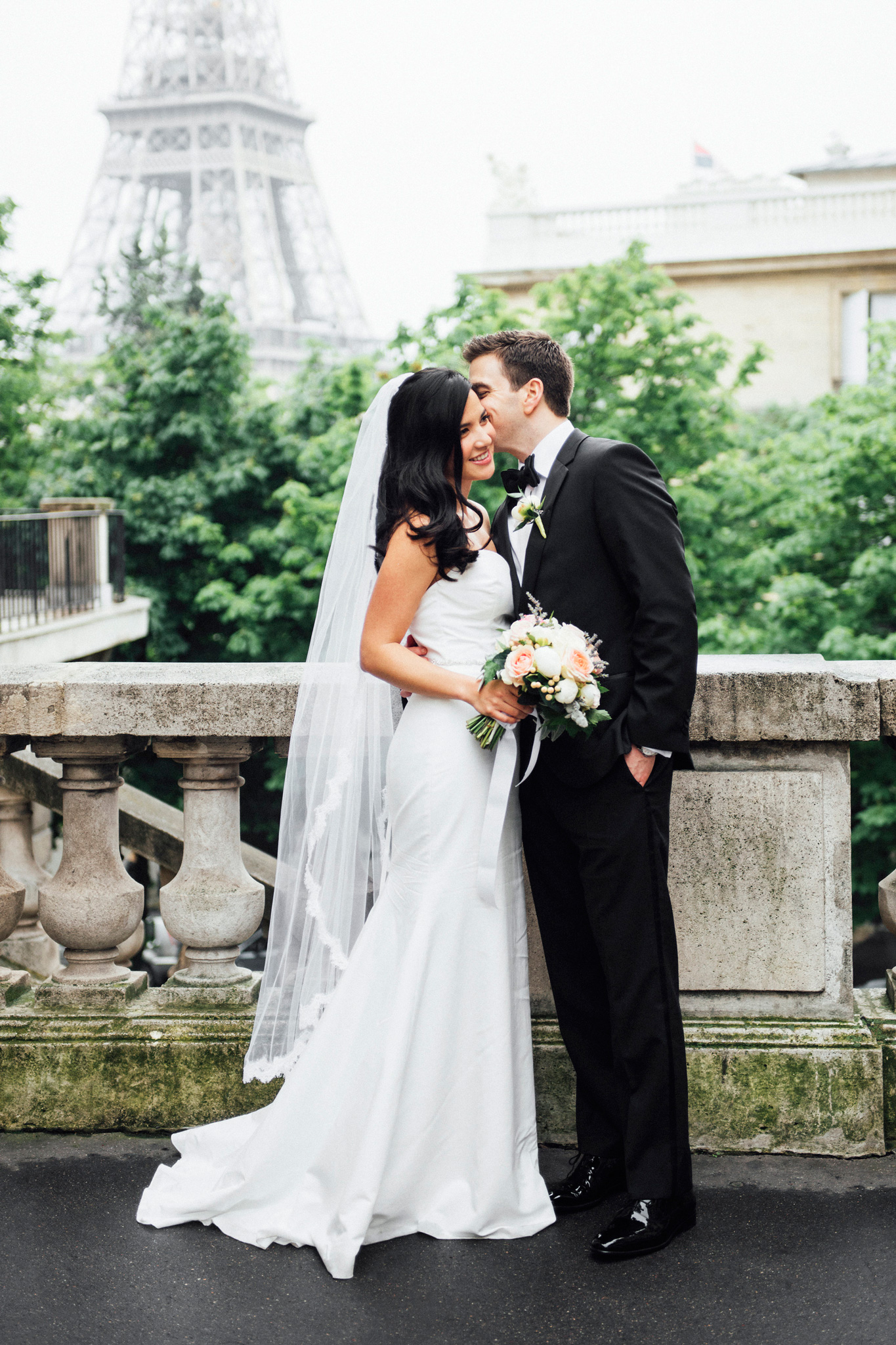paris wedding in the rain elope in paris